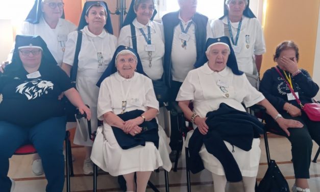 LORETO – Un bel gruppo di Chivasso al pellegrinaggio Oftal alla Santa Casa