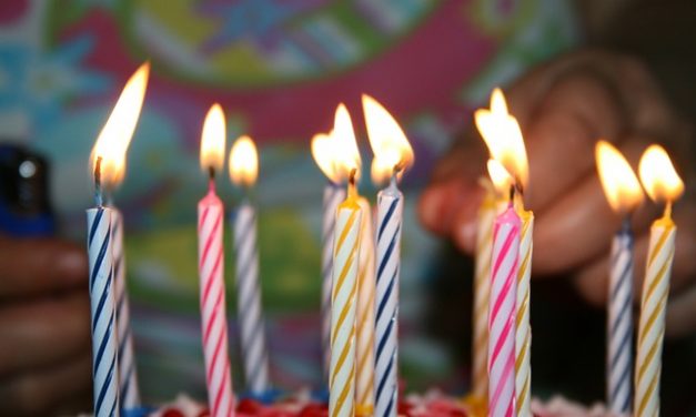 IL DITO NELLA PIAGA – Festa di compleanno di fine estate