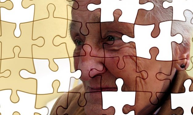 Alzheimer: riconoscerlo presto, rallentarlo, evitare l’isolamento