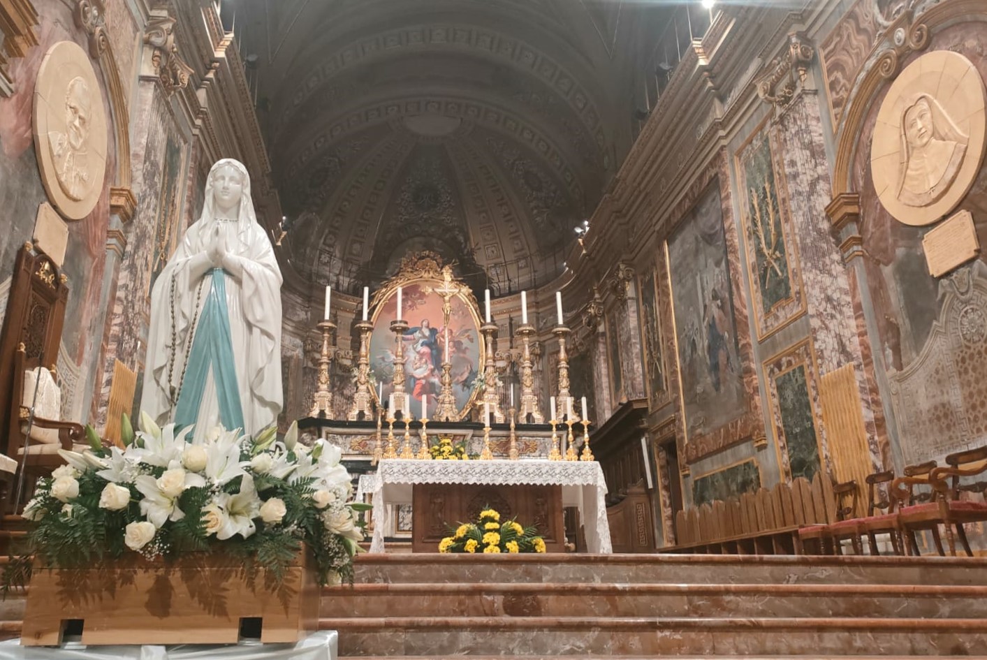 IVREA - La Madonna di Lourdes festeggia con noi Cristo Re - IL VIDEO