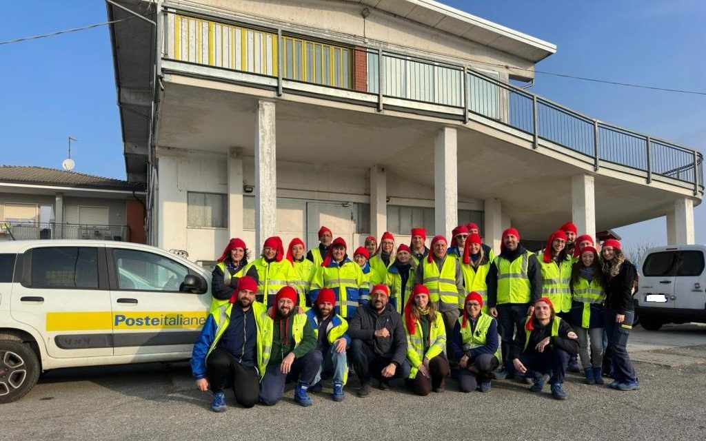 POSTE ITALIANE E IL CARNEVALE DI IVREA – Tutti in posa con il berretto frigio
