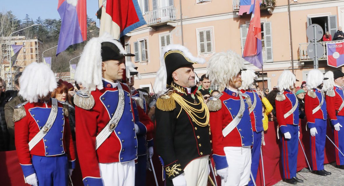 IVREA – Nell’attesa di Violetta… e poi  sarà battaglia a colpi di arance. Foto di Alessandra Piacentino, Sofia Bellaver, Vincenzo Demasi, Alessio Avetta