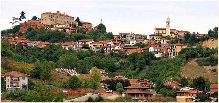 LIBRI IN SCENA – Al Teatro di Bosconero, Francesco Marchino presenta il suo libro “Trova la tua Pocapaglia”