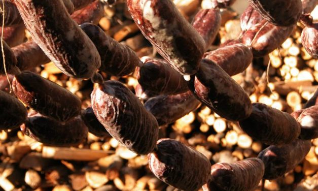 VILLAREGGIA – Al via la Sagra del Brut & Brut, insaccato tipico canavesano