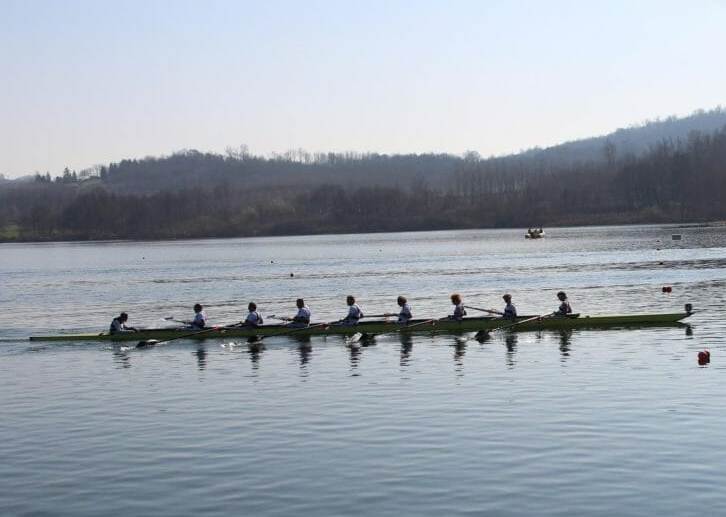 LAGO DI CANDIA – Tutto pronto per il Meeting Nord di canottaggio