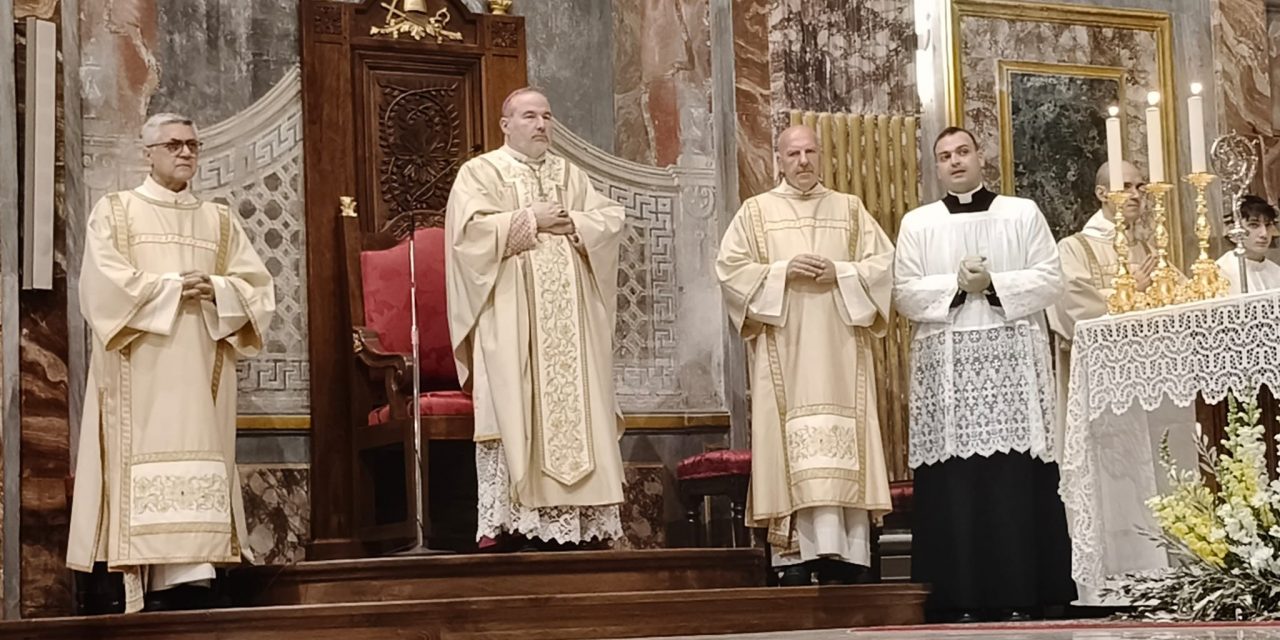 IVREA – La S.Messa del Crisma – Rinnovate le promesse sacerdotali –