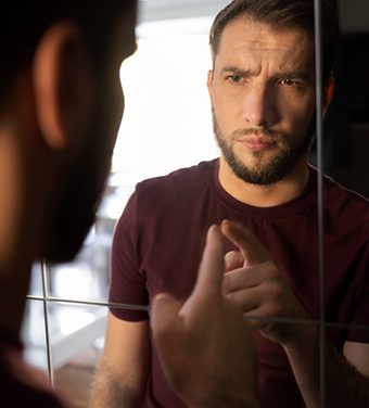 Narcisismo patologico o eccesso di autostima?