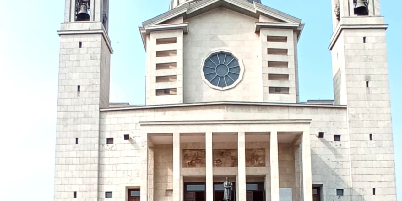 CHIVASSO E TORRAZZA PIEMONTE – Il ritiro a Colle don Bosco con i bimbi della Prima Comunione