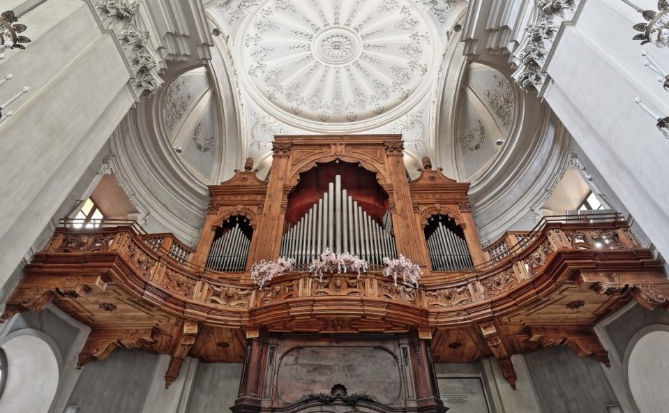 STRAMBINO – Messa d’organo e ottoni nella  chiesa parrocchiale dei Santi Michele e Solutore  in occasione della Pentecoste