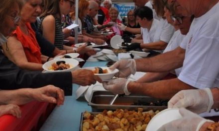 Tutti da Tony per i 20 anni della maxi zuppa di pesce