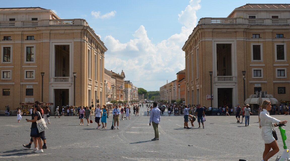 ROMA CITTA’ DEL VATICANO – “Tracce” di futuro lungo il cammino sinodale