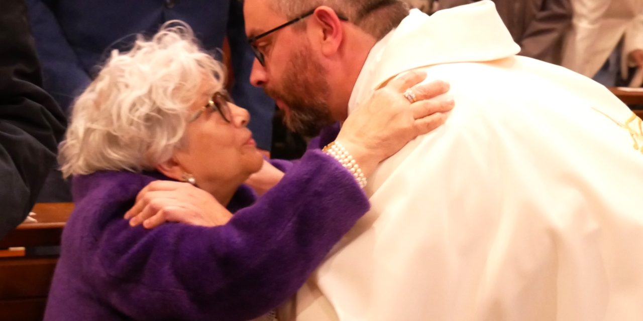 CORREGGIO – Oggi le Esequie della Signora Sandra Lusuardi Codeluppi – Era mamma di Padre Alessandro