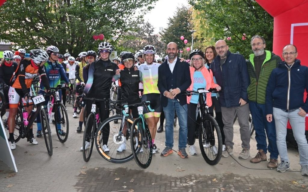“100×100 donne”: in 460 a pedalare, per sport e solidarietà