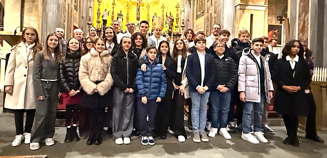 RIVAROLO CANAVESE – Il secondo gruppo di Cresimandi riceve il Sacramento della Confermazione