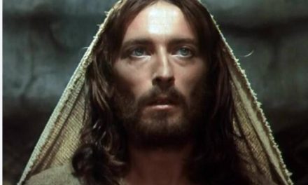 PAROLA DI DIO – “Con la vostra perseveranza salverete la vostra vita” –