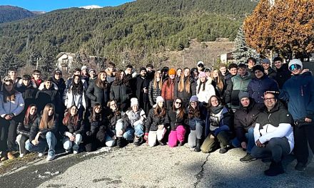 RIVAROLO CANAVESE – Un bel ritiro natalizio a Oulx per 48 Animatori e ragazzi post Cresima