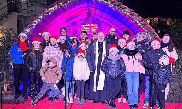 CHIRONIO E I SUOI PRESEPI – La manifestazione festeggia i 10 anni con il Vescovo Daniele