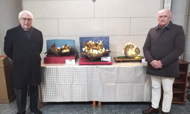 VERCELLI – Il Sindaco Avv. Roberto Scheda visita i “Presepi ant ji süch” giunti nella Diocesi eusebiana