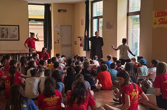 Vicini ai giovani con un annuncio d’amore