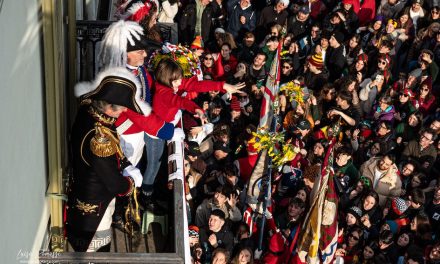 Storico Carnevale di Ivrea – Tornano le Alzate degli Abbà: 1° e 8 febbraio 2026