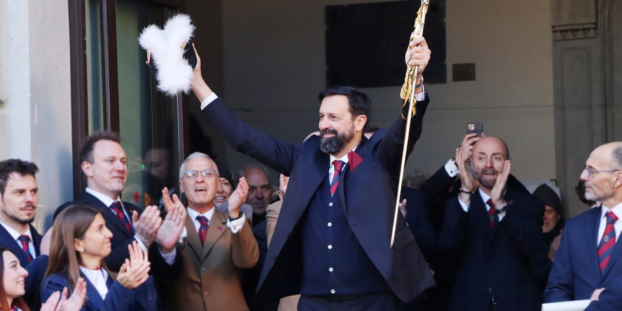 Sciabola e feluca al Generale!