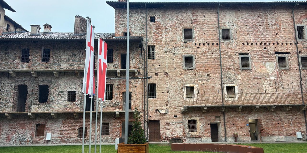 Il castello di Ivrea fa il pieno di visitatori. Prolungate le aperture