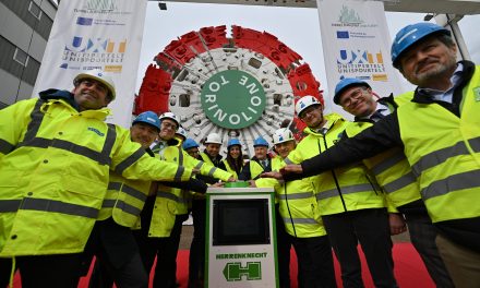 Torino-Lione, svelata la prima talpa per lo scavo del tunnel di base in Italia