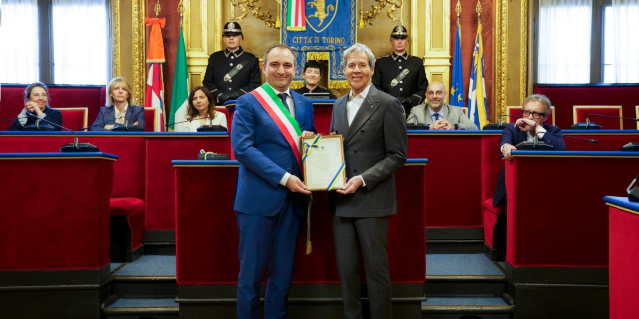 Claudio Baglioni a Torino. A settembre concluderà il suo tour di concerti in Piazza San Carlo