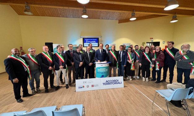 FIRMATI GLI ACCORDI PER I FONDI DI SVILUPPO E COESIONE: A 99 COMUNI DEL CANAVESE ASSEGNATI DALLA REGIONE QUASI 10 MILIONI DI EURO