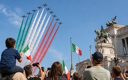 Amor di patria a tempo determinato? L’Italia che si accende il 2 giugno e si spegne il 3 (di Lorenzo Iorfino)