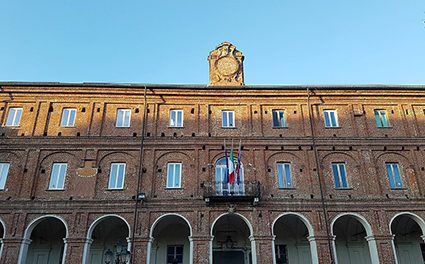 Santa Chiara: monasteri e piazze, una storia di fede che ha segnato in modo duraturo Ivrea e Chivasso (di Francesco Mosetto)