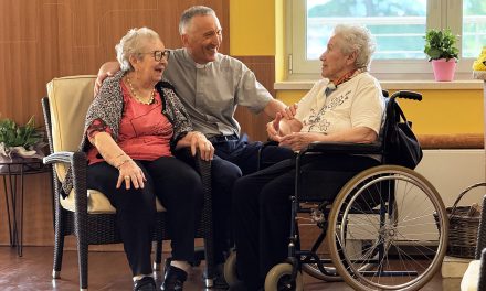 8xmille: Accompagnare chi non può più dare nulla e scoprire che dona ancora